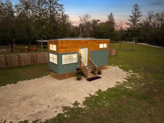 Ganesh Tiny Home at Ichetucknee Springs - Fort White - 6