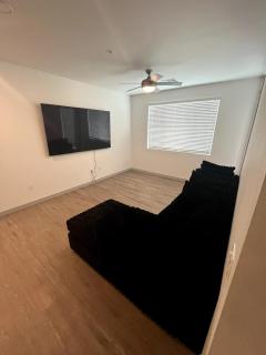 Luxury Minimalist Stay - Phoenix - 9