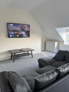 Open plan Studio Apartment - Royal Wootton Bassett - 5