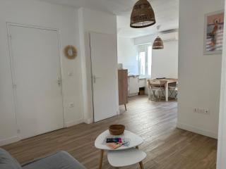 Escapade marseillaise proche de la mer plein sud avec jardin privé - clim & wifi gratuit - Marsiglia - 8