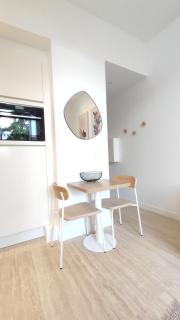 Studio rénové, vue dégagée et arborée, 700m plage - 1