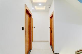 Hotel O Cozy Inn - Chinhat - 9