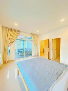 Poolvilla Pattaya by Apiwat - 1