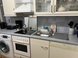 Zimmer mit eigenem Bad und Küche in Reihenhaus - 6