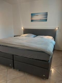 Seeappartement Friesenglück in der ersten Reihe direkt am Duhner Sandstrand - renoviert im März 2025 - Cuxhaven - 6