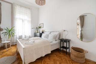 Cedar Suite Apartment - Budapest - 3