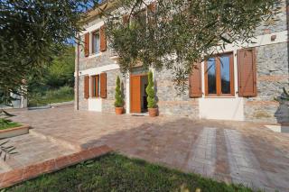 Villa Matilde 12 Pax by VILLASRETREATS - Tresana - 8