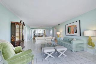 Luxury Oceanfront Penthouse Palm Beach - Palm Beach - 3