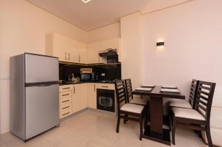One bedroom with sea view in the centre - 2