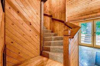 Embrace the Seasons' Sweetness Discover the Serene Beauty of Cole Ridge Chalet - 1