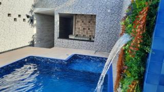 Casa aconchegante com piscina a 50 metros da praia - 0