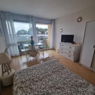 COSY STUDIO BENODET vue mer accès direct plage Thalasso Casino - 6