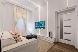 One bedroom apartment Lekki phase 1 - Lekki - 0