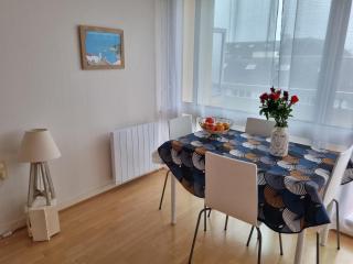 COSY STUDIO BENODET vue mer accès direct plage Thalasso Casino - 8