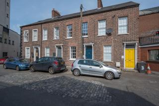 StayByNumbers - City Centre Victorian Townhouse - Belfast - 1