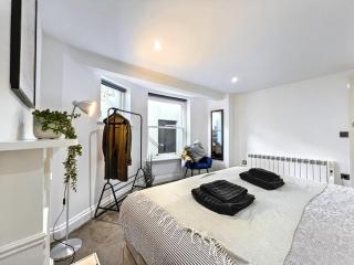 The Beachy Escape - Brighton & Hove - 5
