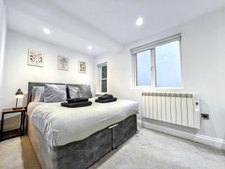 The Beachy Escape - Brighton & Hove - 1