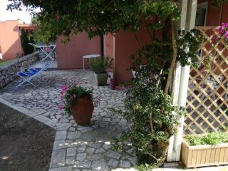 Grazioso appartamento con piccolo giardino - Capo D'Arco - 3
