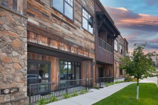 BEST Location, Large & Modern, Glacier Avails! - Whitefish - 4