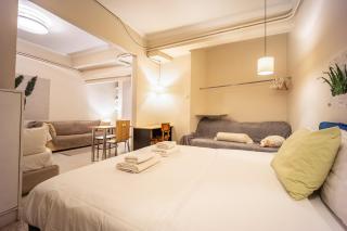 Zacharitsa APT at Acropolis up 4 guests by LODGESPOT - 8