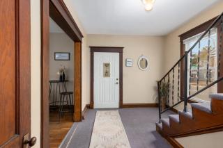 Charming 4BR Westside Home in Beer City USA - Grand Rapids - 9