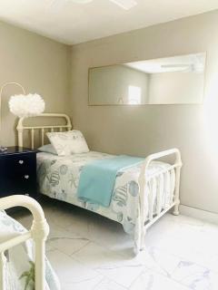 3 miles to Siesta Key #1 Beach in America - 9