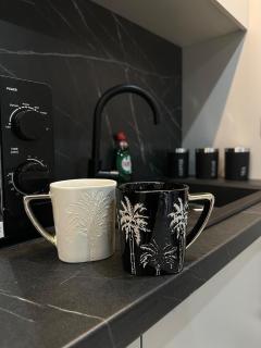 2 bed Luxe Apartment - Birmingham - 1