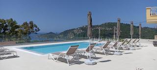 Villa Sofia Amazing Views - Agios Georgios Pagon - 9