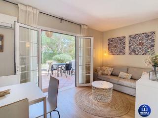 Can Alfredo, Apartamento Cala en Bosch con piscina, terraza y jardín privado - Cala 'n Bosch - 5