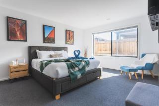 Sauna, King Beds, Tranquility Base Fun Large Home - Saint Leonards - 6