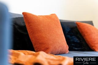 Cosy Apartment-City Centre-Parking-Sleeps 5 - 4