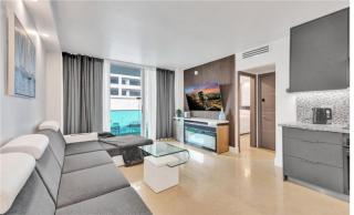 Luxury Oceanfront 2 Bedroom ON THE BEACH 3 FLOOR - Hollywood - 2