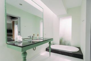 Tan's Astana Villa's by The Lavana - Seminyak - 5