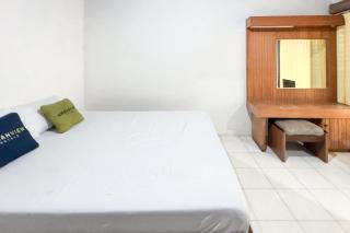 Urbanview Hotel AR Cottage Gambung - Gambung - 5