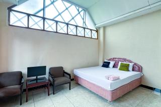 Urbanview Hotel AR Cottage Gambung - Gambung - 6