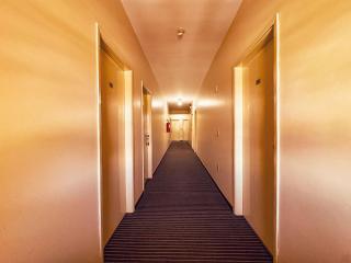 LN Flats & Suites - 8