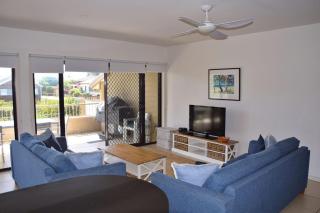 Watermark Apartment 2 - Bring your own linen. - South West Rocks - 6