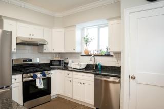 40-Newly renovated, stylish and beautiful apartment with 4br - 2