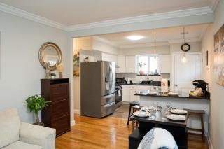 40-Newly renovated, stylish and beautiful apartment with 4br - 6