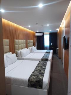 Perc Hotel - Pinamungahan - 0