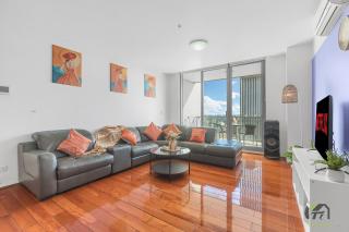 Convenient 2 Bedrooms apartment in Parramatta - Sydney - 5