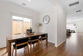 Haven near Tarneit main shops - Tarneit - 6