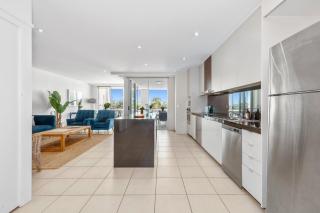 Paradiso Boutique Oceanfront Apartment - Kingscliff - 8