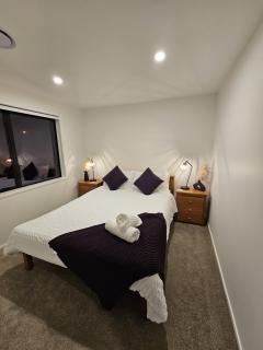 4B2B Family Friendly New build Home, 5 Beds Sleeps 10 - New Plymouth - 3