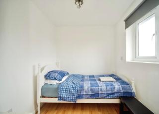Entire 2 Bed Flat in London, 5 mins from Tube - London - 2