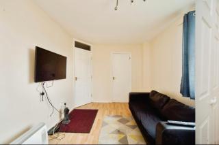 Entire 2 Bed Flat in London, 5 mins from Tube - London - 8