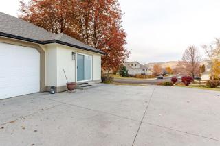 SE Boise Serenity, Covered Patios, Gas Fire Pit, Games - Boise - 7