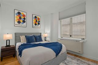 Spacious 2BR Steps from Times Square & Broadway - New York - 9