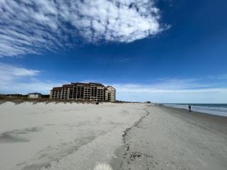 Private Beach, Amazing Pool, Tanger Outlet - Myrtle Beach - 6