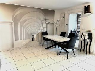 Sète vue mer, secteur des plages, T3 de standing climatisé avec grande terrasse - 8